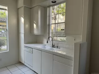 Photo #3: 240017705 Listing