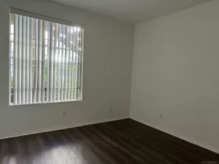 Photo #5: 240017705 Listing