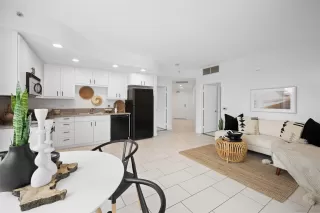 Photo #2: 240017820 Listing