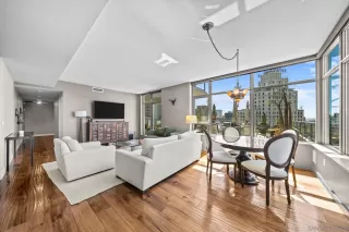 Photo #3: 240017956 Listing