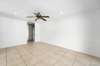 Photo #5: 240017981 Listing