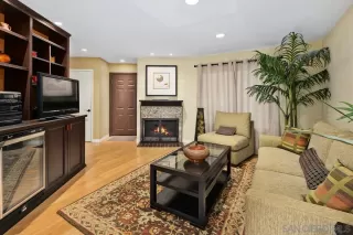 Photo #3: 240017994 Listing