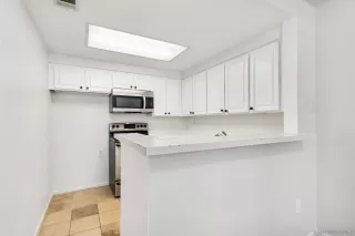 Photo #5: 240017997 Listing