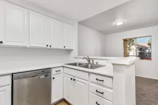 Photo #6: 240017997 Listing