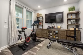 Photo #6: 240018025 Listing