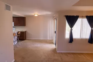 Photo #4: 240018034 Listing