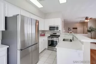 Photo #5: 240018059 Listing