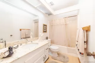 Photo #5: 240018074 Listing