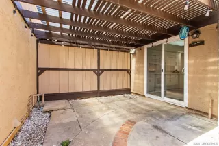 Photo #2: 240018076 Listing 