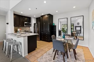 Photo #1: 240018089 Listing 