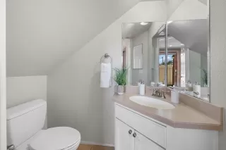 Photo #4: 240018179 Listing