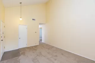 Photo #5: 240018191 Listing