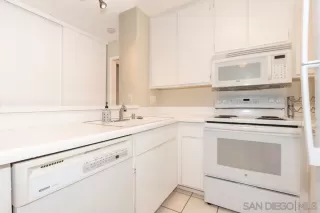 Photo #5: 240018209 Listing