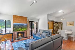 Photo #2: 240018227 Listing