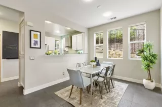 Photo #4: 240018308 Listing 