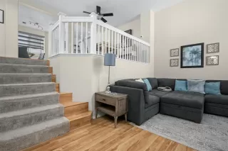 Photo #3: 240018367 Listing