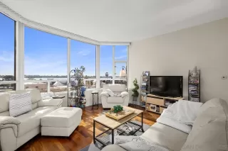 Photo #4: 240018372 Listing 