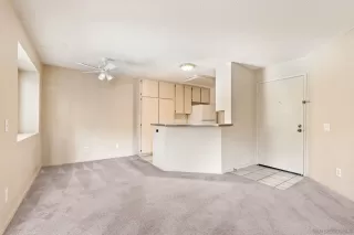 Photo #6: 240018392 Listing