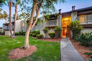 Photo #2: 240018405 Listing 