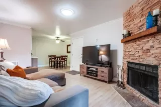 Photo #5: 240018405 Listing 