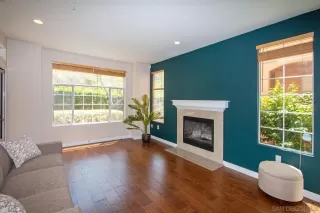 Photo #3: 240018436 Listing