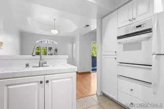 Photo #2: 240018494 Listing