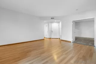 Photo #6: 240018494 Listing