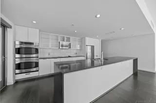 Photo #4: 240018545 Listing