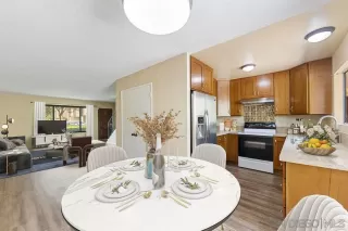 Photo #1: 240018584 Listing