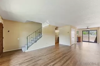 Photo #5: 240018584 Listing