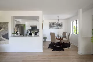 Photo #5: 240018595 Listing