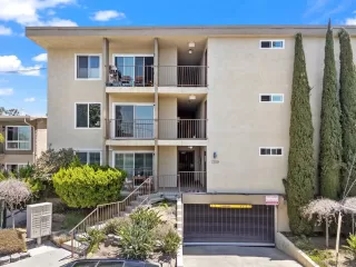 Photo #2: 240018645 Listing