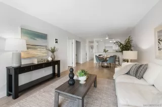 Photo #5: 240018645 Listing