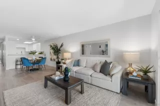 Photo #6: 240018645 Listing