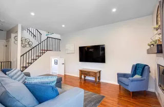 Photo #3: 240018647 Listing