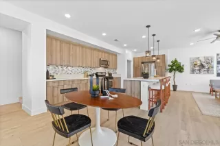 Photo #4: 240018673 Listing