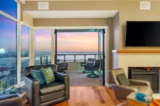 Photo #3: 240018696 Listing