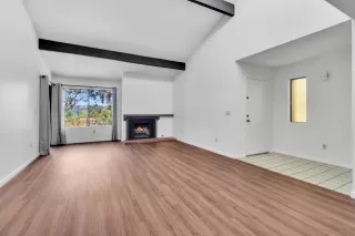 Photo #5: 240018703 Listing