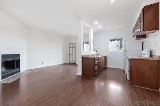 Photo #1: 240018715 Listing