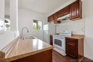 Photo #6: 240018715 Listing