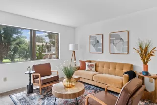 Photo #2: 240018737 Listing 