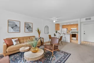 Photo #4: 240018737 Listing 