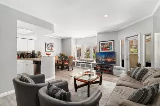 Photo #1: 240018773 Listing 