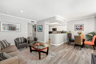 Photo #2: 240018773 Listing 