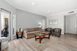 Photo #4: 240018773 Listing 