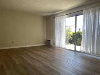 Photo #2: 240018777 Listing