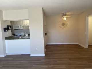 Photo #3: 240018777 Listing