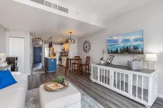 Photo #1: 240018781 Listing