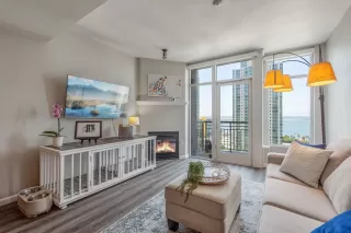 Photo #4: 240018781 Listing