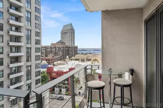 Photo #1: 240018785 Listing 